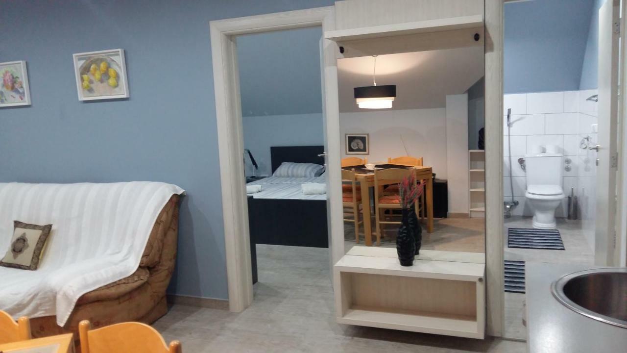 Apartments Sovran Vila Marija Prcanj Bagian luar foto