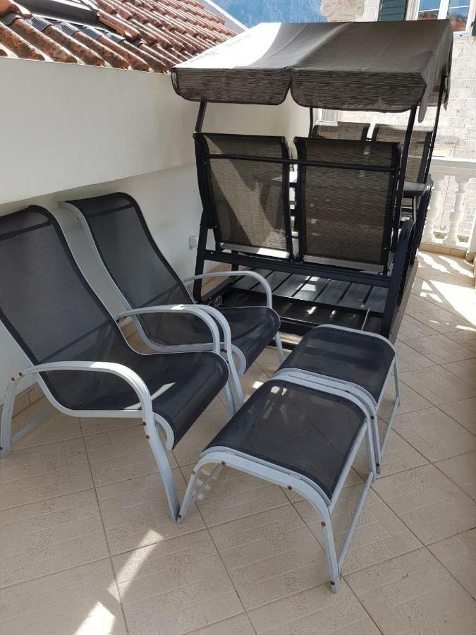 Apartments Sovran Vila Marija Prcanj Bagian luar foto